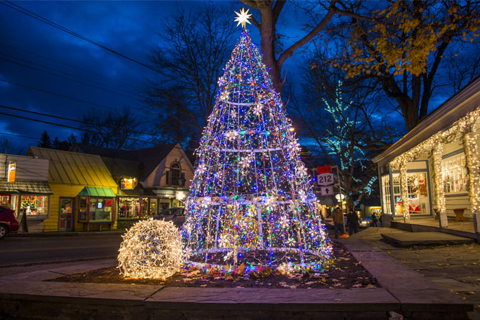 Christmas in Woodstock - Around the Valley