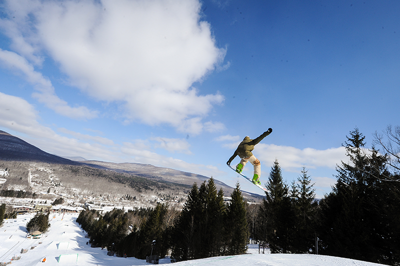Snowboarding at Hunter Mountains- Winter Fun in the Catskills