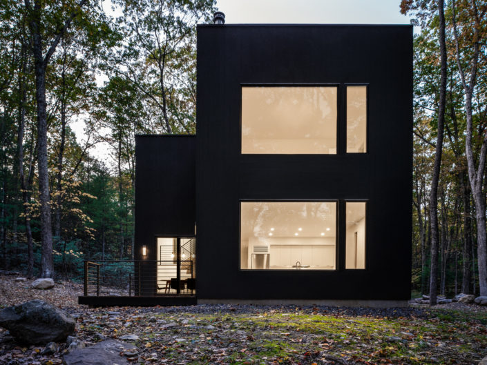 Hill Road Black - HV Contemporary Homes
